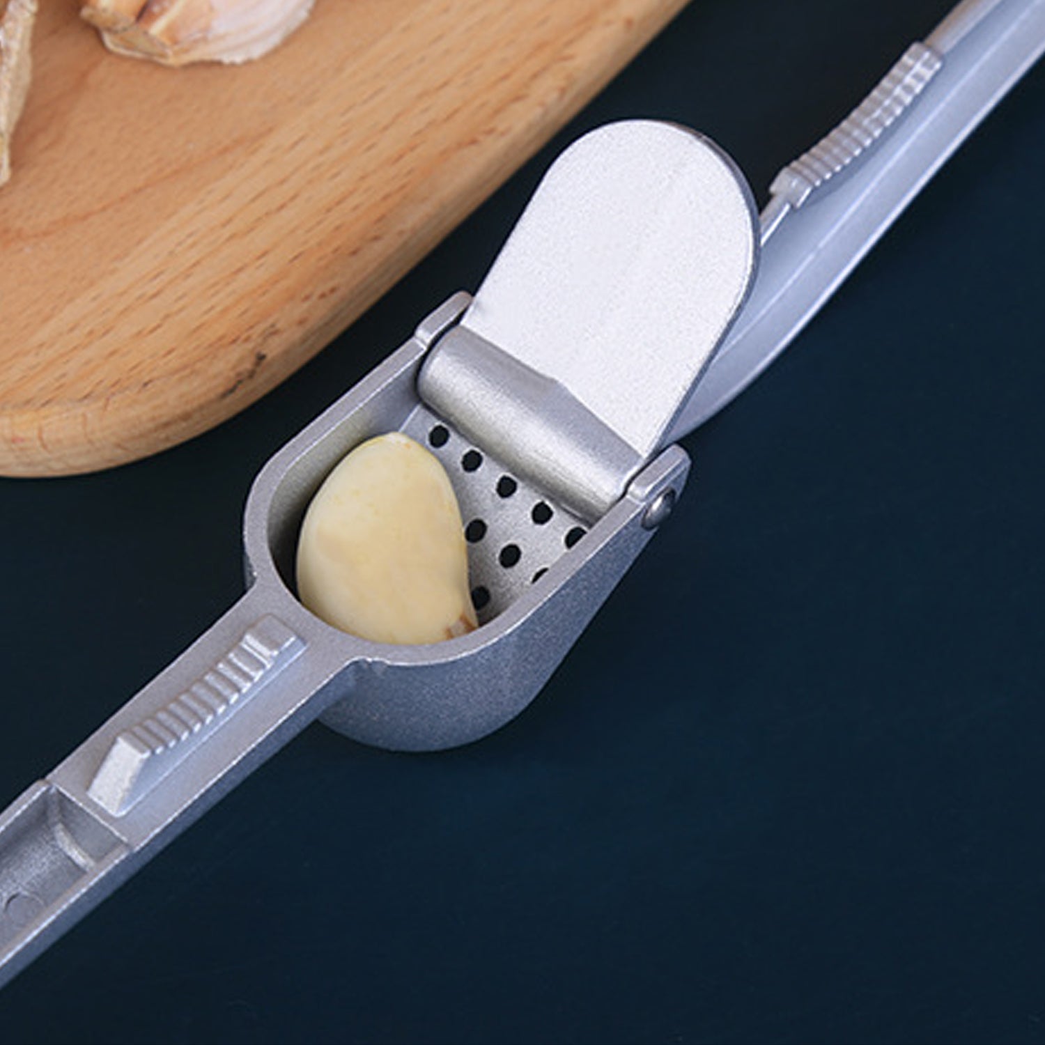 7030a Garlic Press All Aluminum Easy To Use With Light Weight Without Difficulty Cooking Baking Kitchen Tool Dishwaher Safe 7030a Garlic Press All Aluminum Easy To Use With Light Weight Without Difficulty Cooking Baking Kitchen Tool Dishwaher Safe